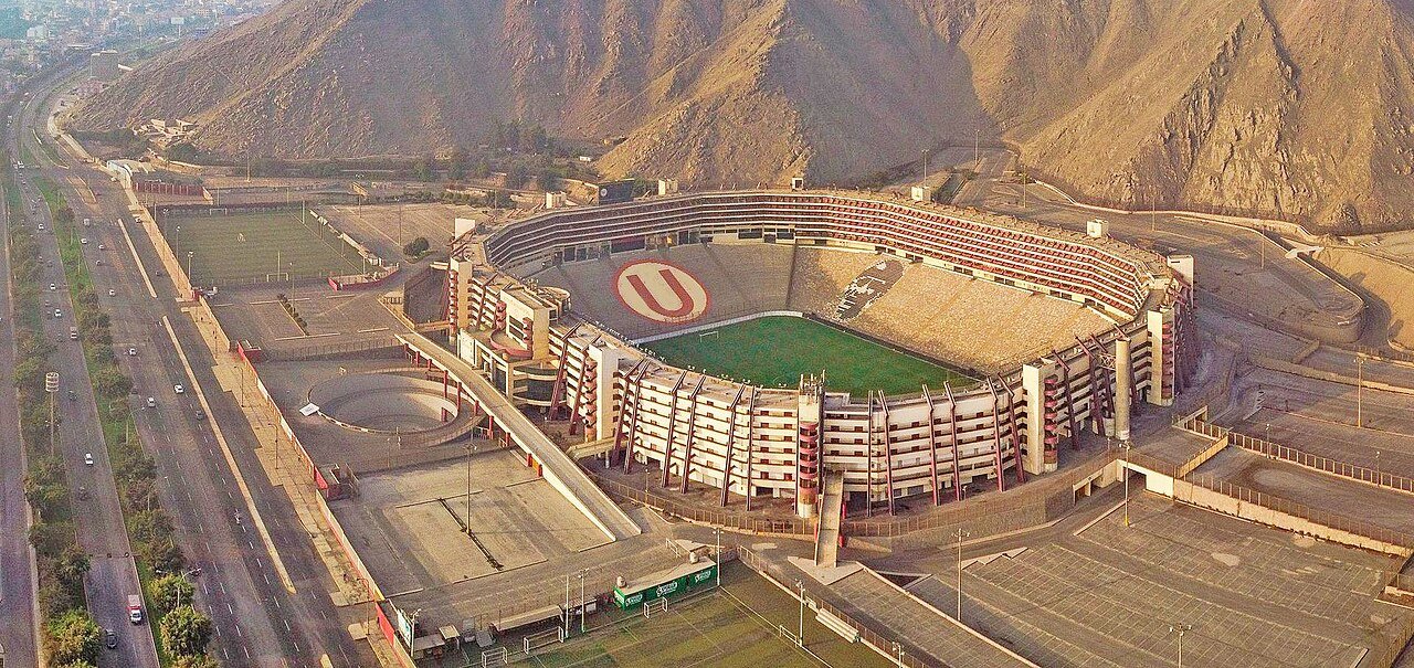 Vista do Monumental de Lima, em Peru